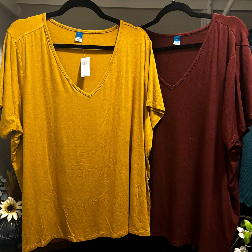 old navy luxe | 2 luxe neck tees | 2x | new with tags NWT